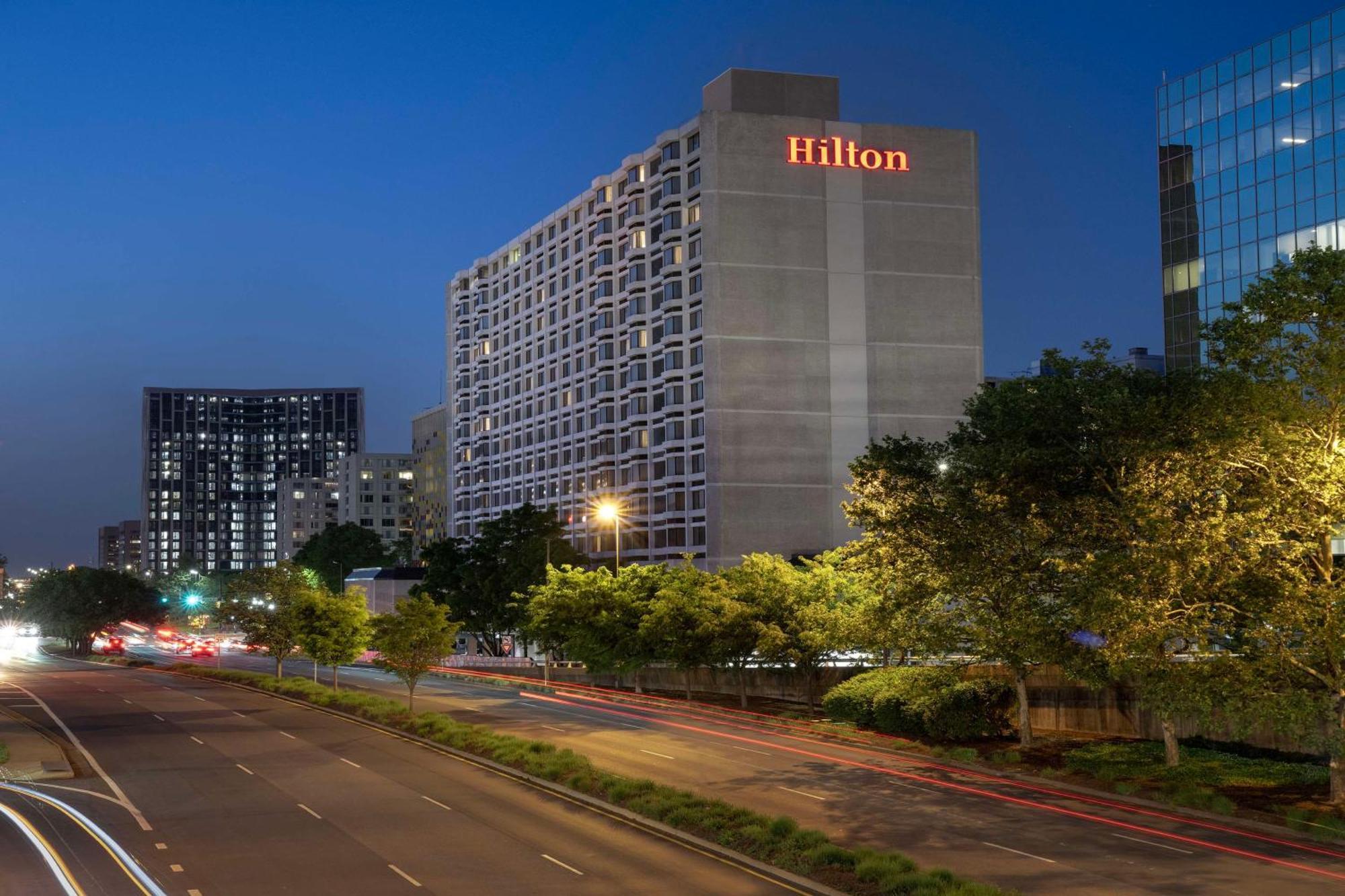 Hilton Arlington National Landing Hotel Exterior photo