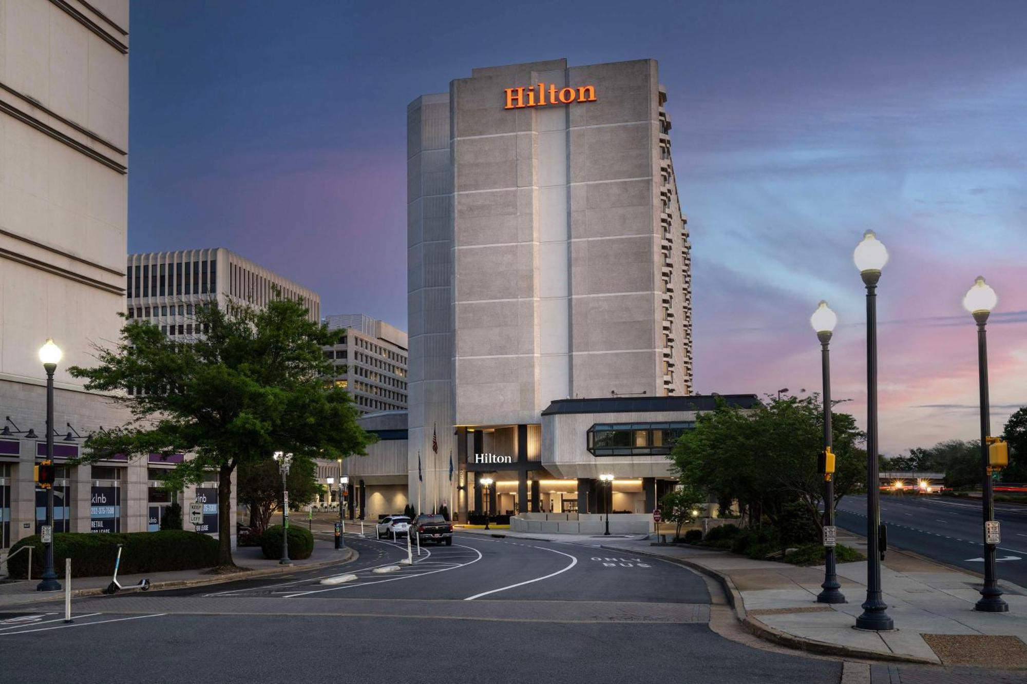 Hilton Arlington National Landing Hotel Exterior photo