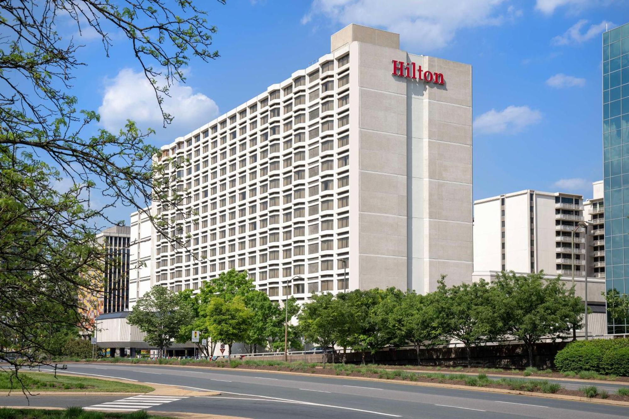 Hilton Arlington National Landing Hotel Exterior photo